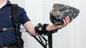 Exoesqueleto que ayuda a los trabajadores.