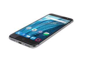 Smartphone ZTE Blade V7 de gama media