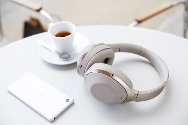 Auriculares Sony MDR-1000X con cancelación de ruido