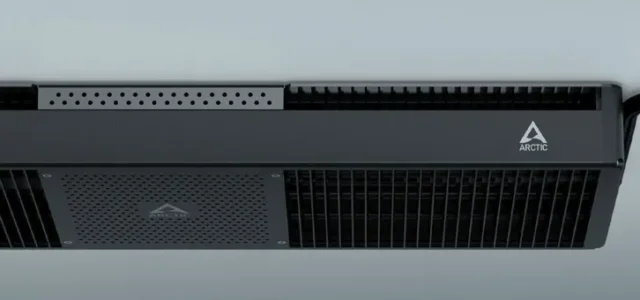 ARCTIC Senza es un PC bajo el escritorio y sin ruido