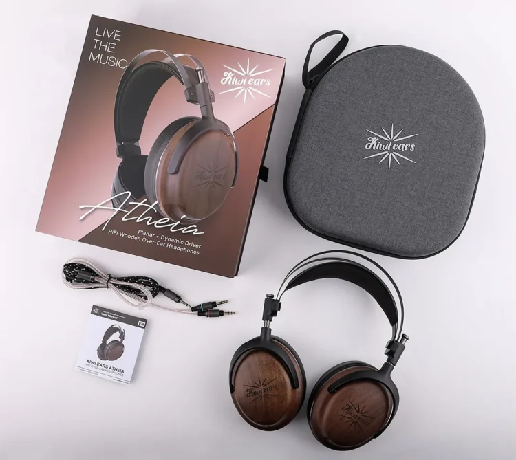 Los auriculares Kiwi Ears Atheia son, en estos momentos, su producto estrella.