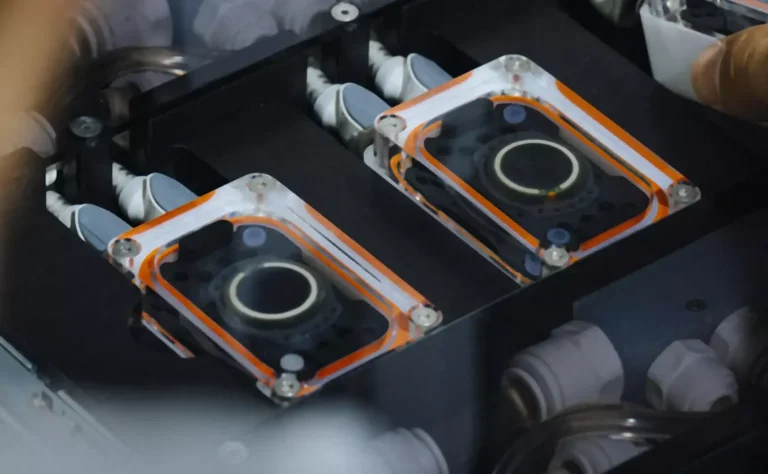 Neuralink Elon Musk Chip en el cerebro 2025