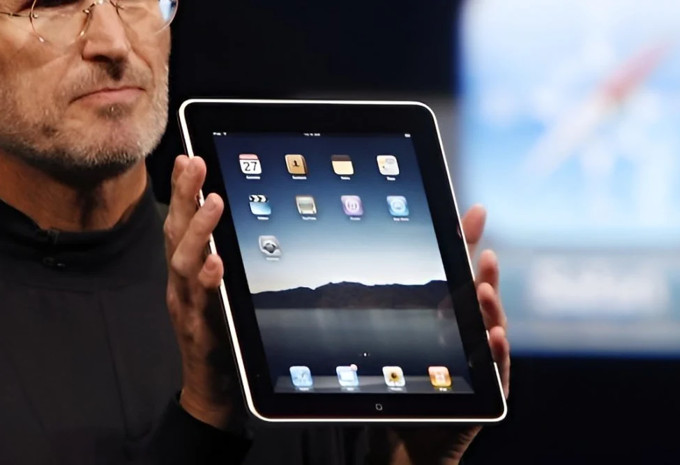 El iPad cumple 16 años sin steve jobs apple 2010 2026