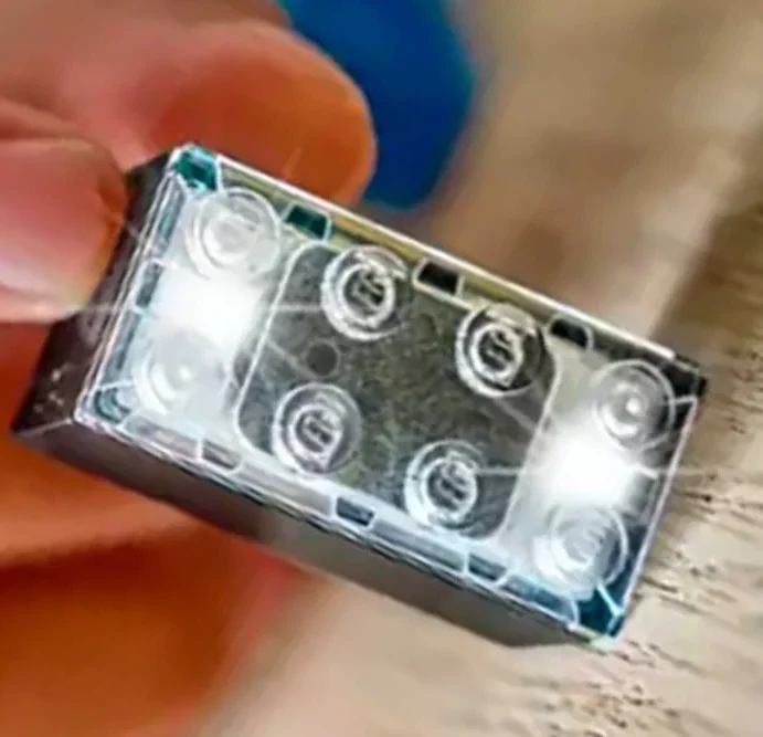 LEGO Smart Brick es totalmente lógico