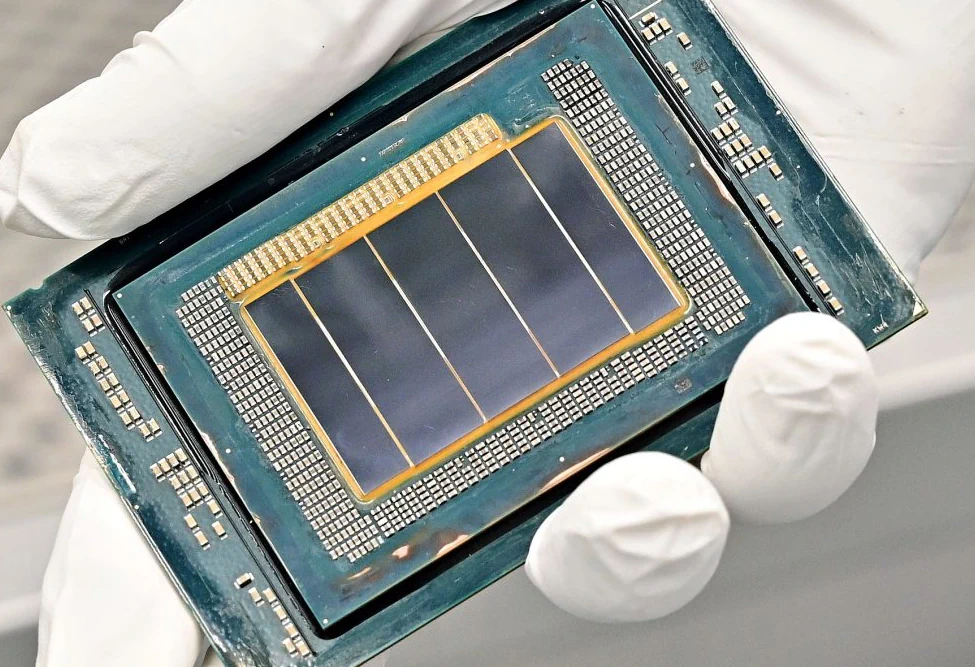 Intel Xeon 6+ Clearwater Forest redes 6G